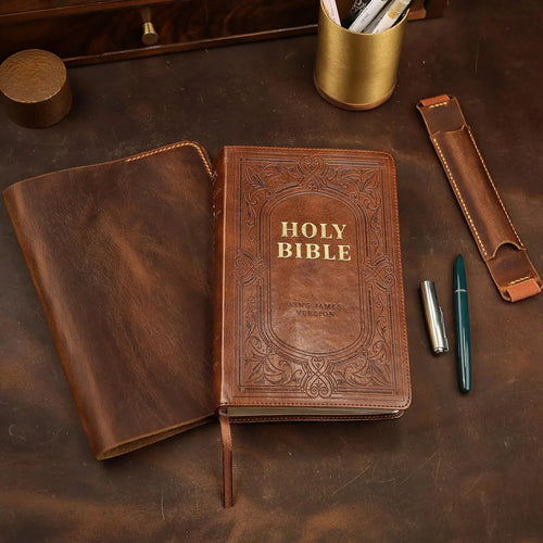 Funda de Cuero Personalizada para Biblia KJV | Estuche Protector con Grabado